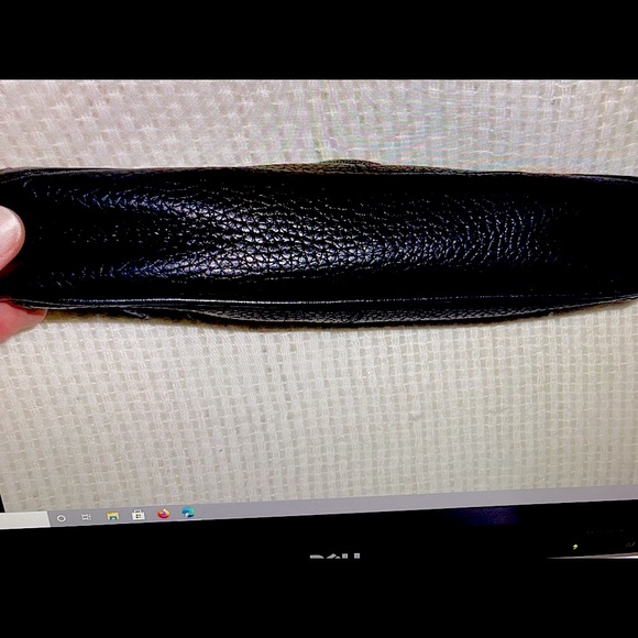 Brighton Black Genuine Leather Wristlet 👝🌷 - Picture 4 of 4